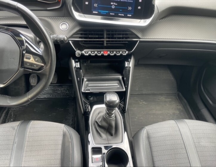 Peugeot 2008 10