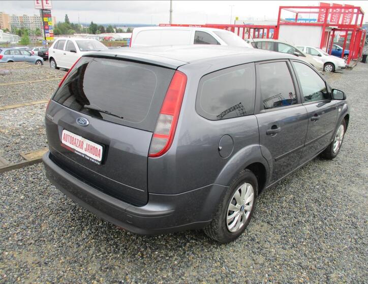 Ford Focus 8