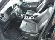 Ford Galaxy 9