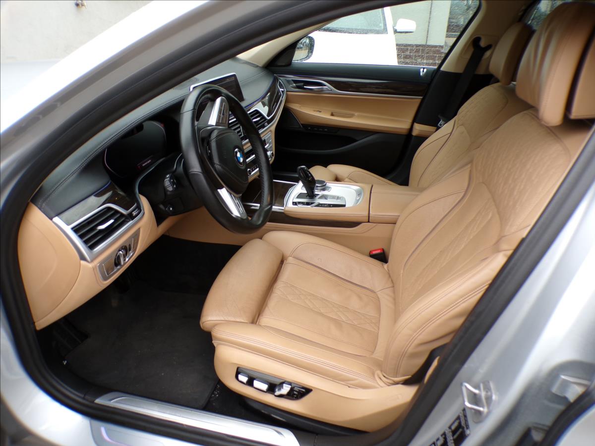 BMW Řada 7