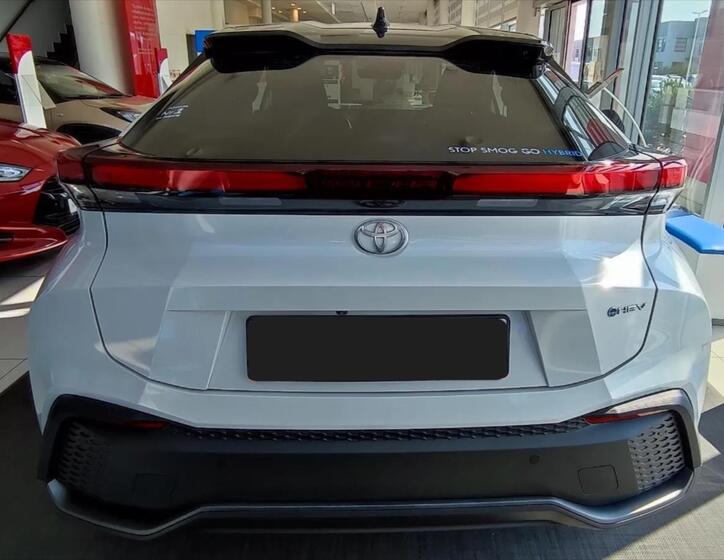 Toyota C-HR 4