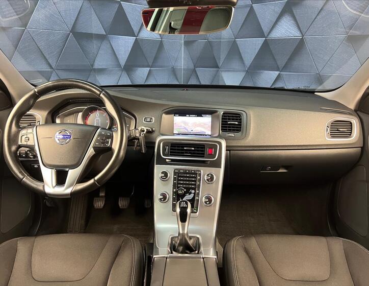 Volvo V60 10