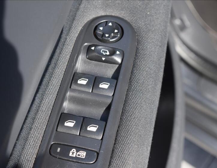 Peugeot 5008 29