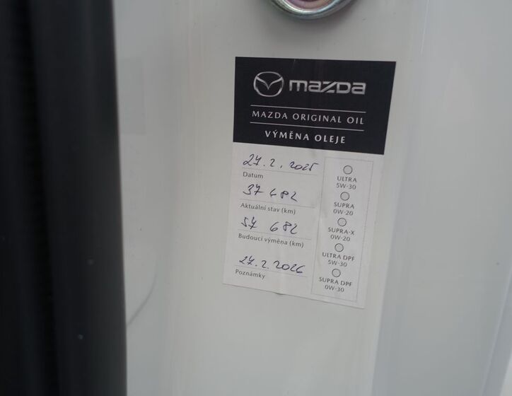 Mazda MX-30 34