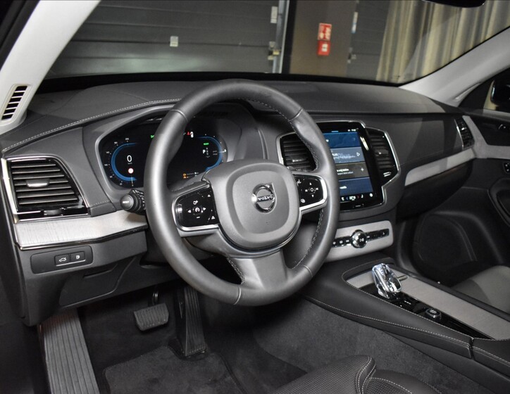 Volvo XC90 16