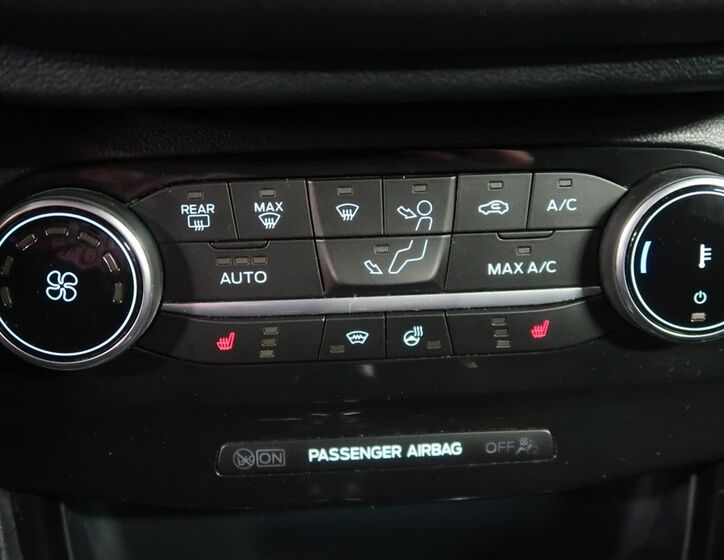 Ford Puma 26
