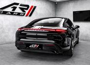 Porsche Taycan 6