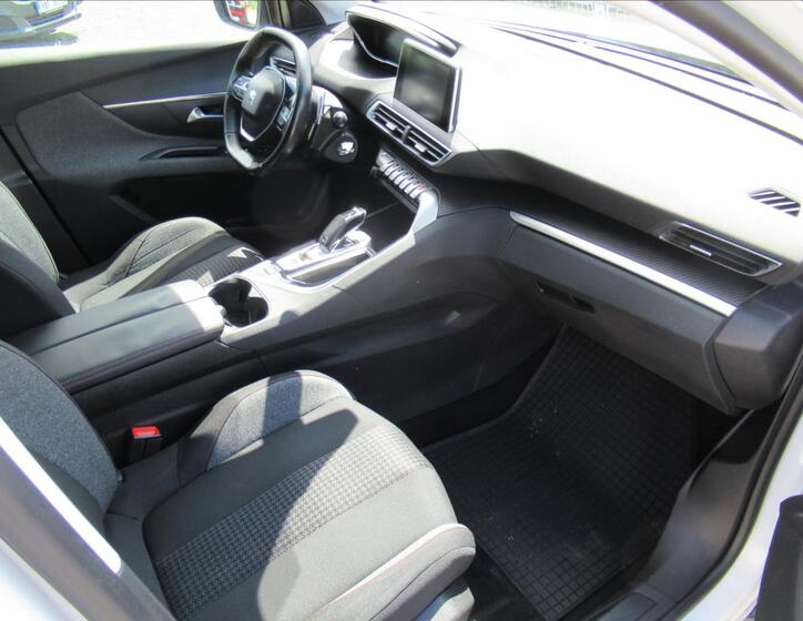 Peugeot 5008 18