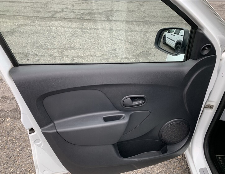 Dacia Sandero 10
