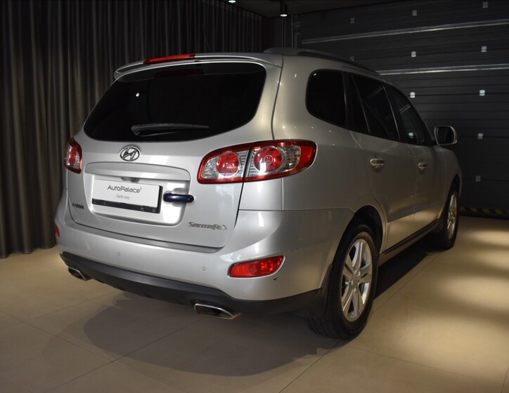 Hyundai Santa Fe 4