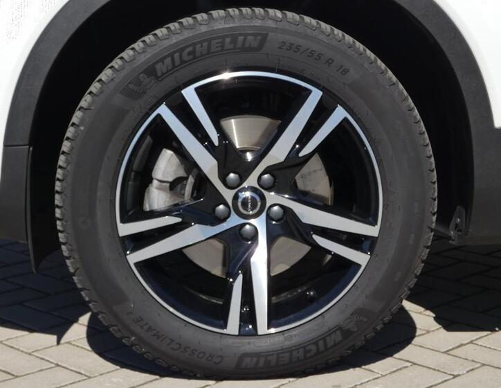 Volvo XC40 23