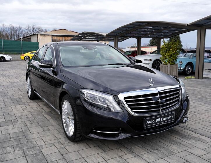 Mercedes-Benz Třídy S 8