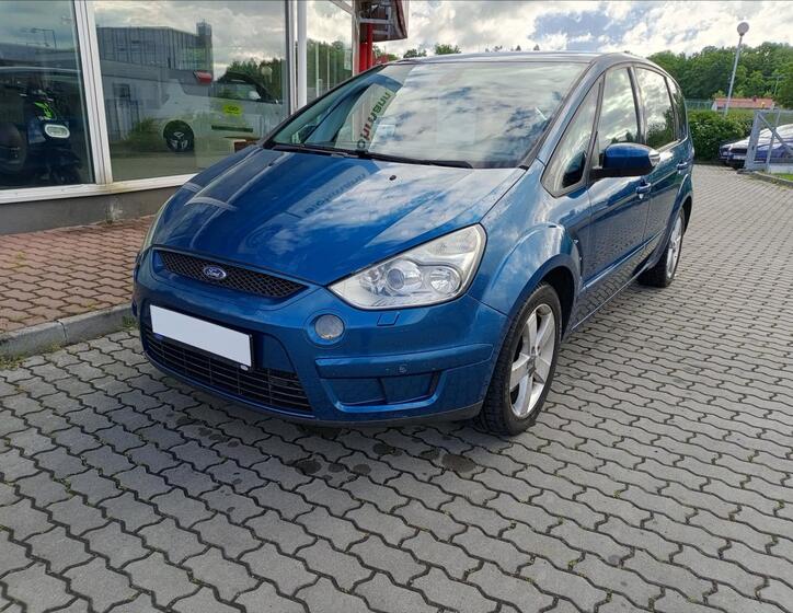 Ford S-MAX 4