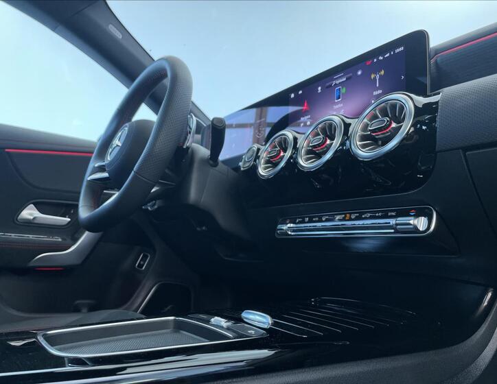 Mercedes-Benz CLA 16