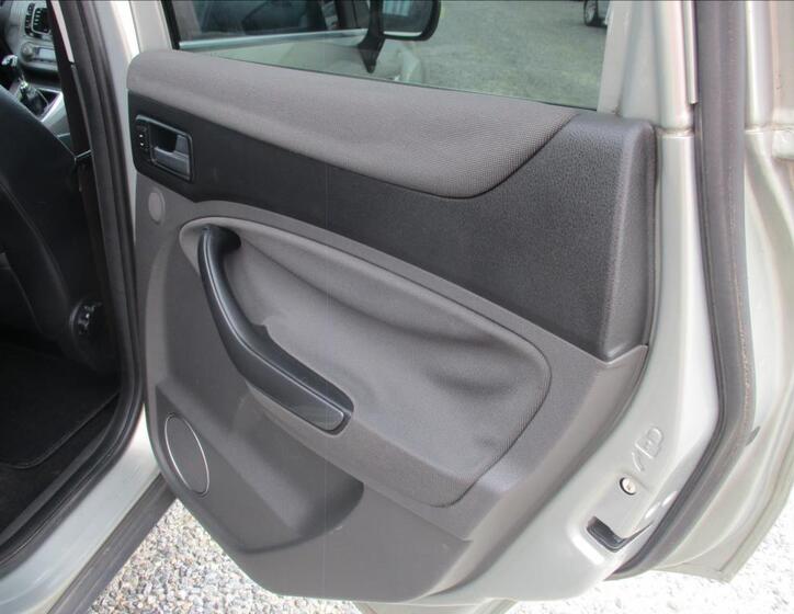 Ford Kuga 12