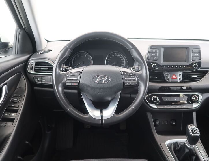 Hyundai i30 17