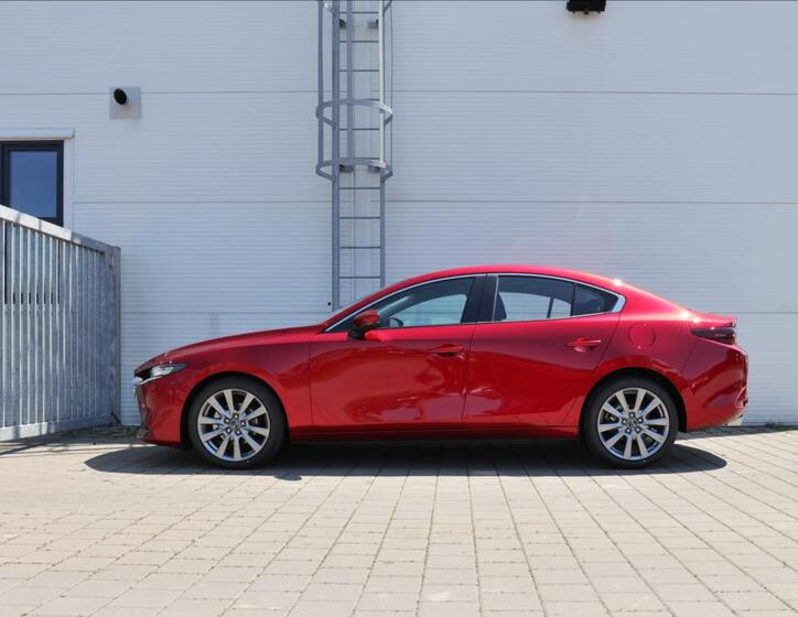 Mazda 3 5