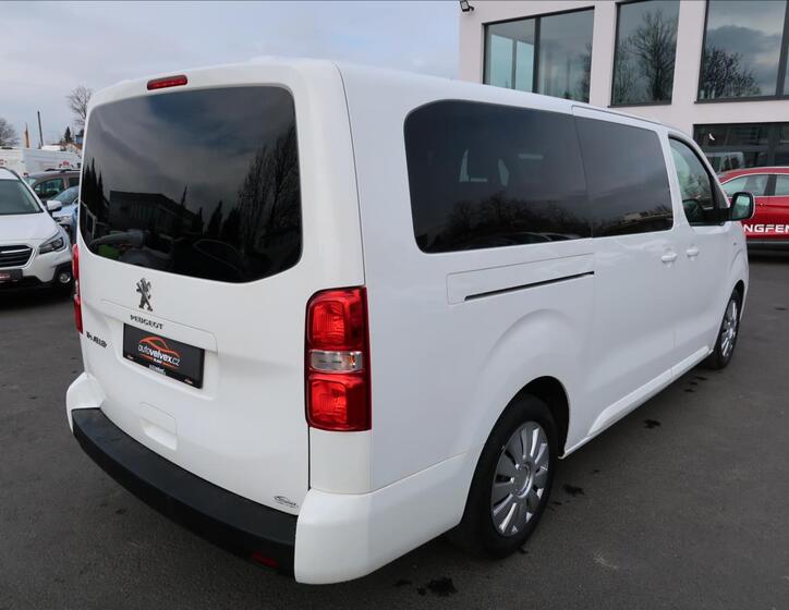 Peugeot Traveller 3
