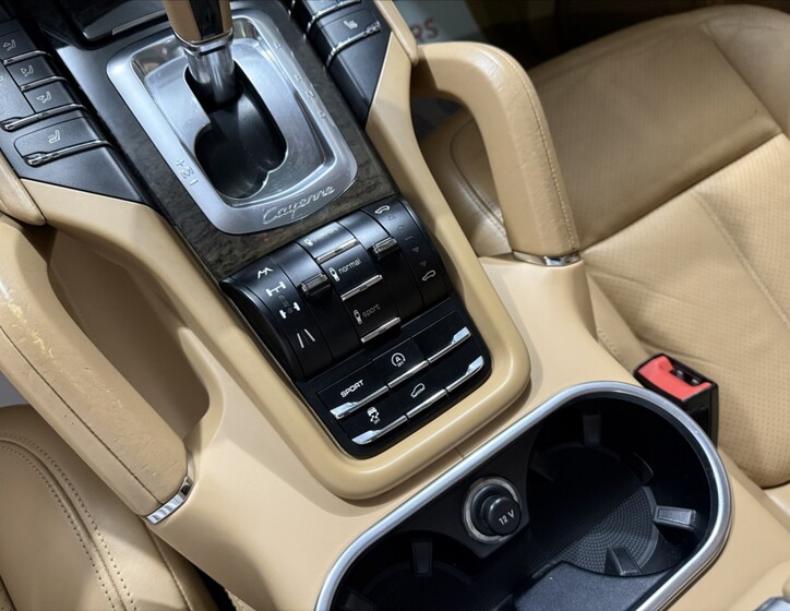 Porsche Cayenne 15