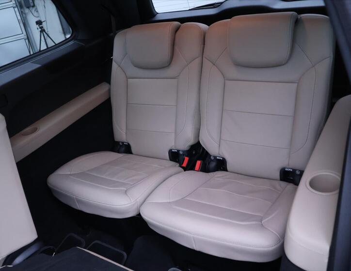 Mercedes-Benz GL 18