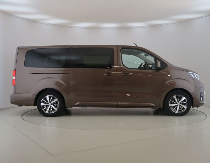 Toyota ProAce 4