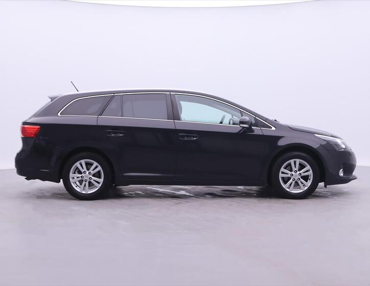 Toyota Avensis 8