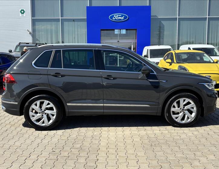 Volkswagen Tiguan 6