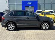 Volkswagen Tiguan 6