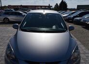 Mazda 2 3