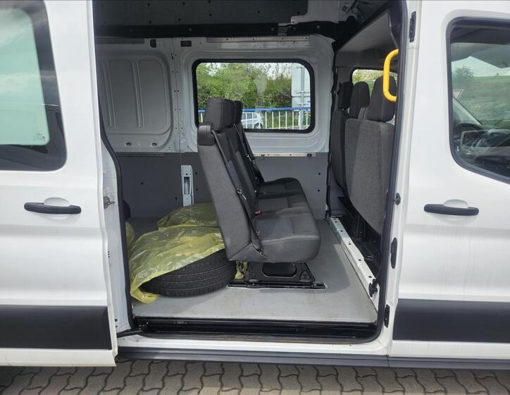 Ford Transit 8