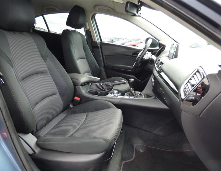 Mazda 3 47