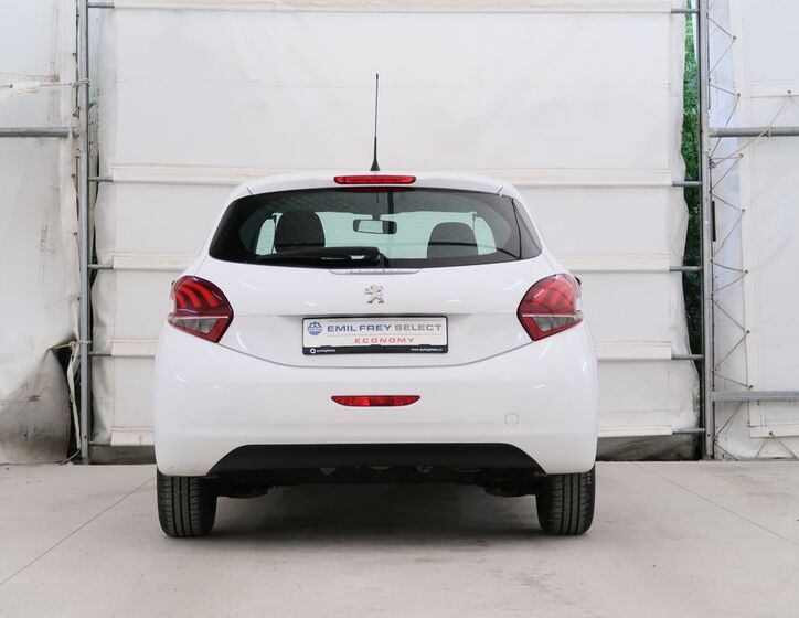 Peugeot 208 7