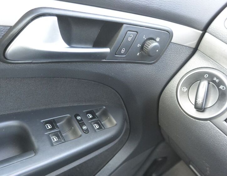 Volkswagen Touran 14