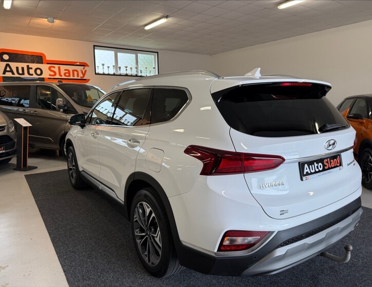 Hyundai Santa Fe 5