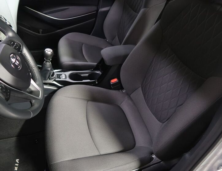 Toyota Corolla 9