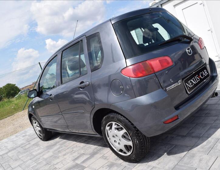 Mazda 2 7