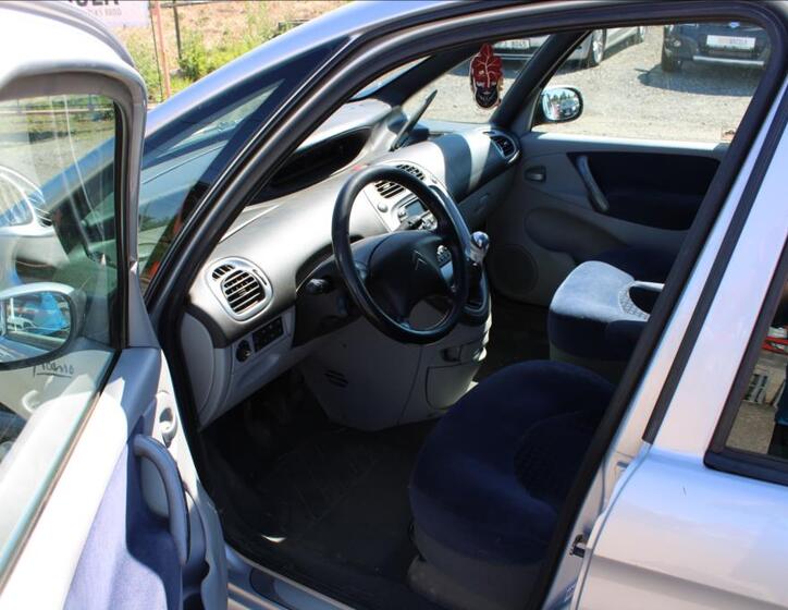 Citroën Xsara Picasso 9