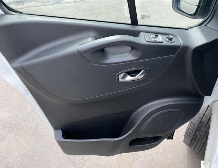 Renault Trafic 14