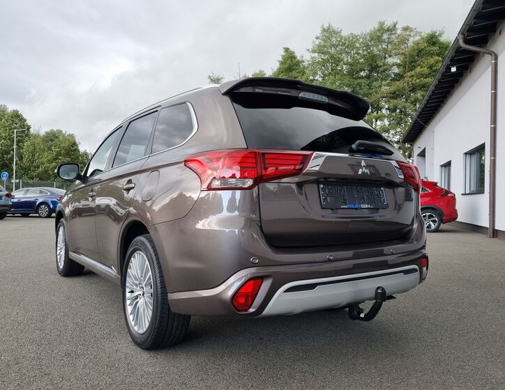 Mitsubishi Outlander 3