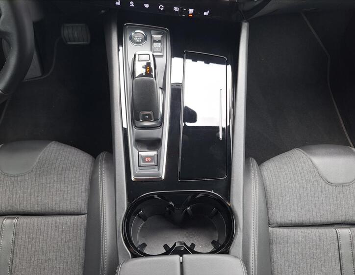 Peugeot 508 13