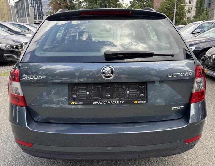 Škoda Octavia 9