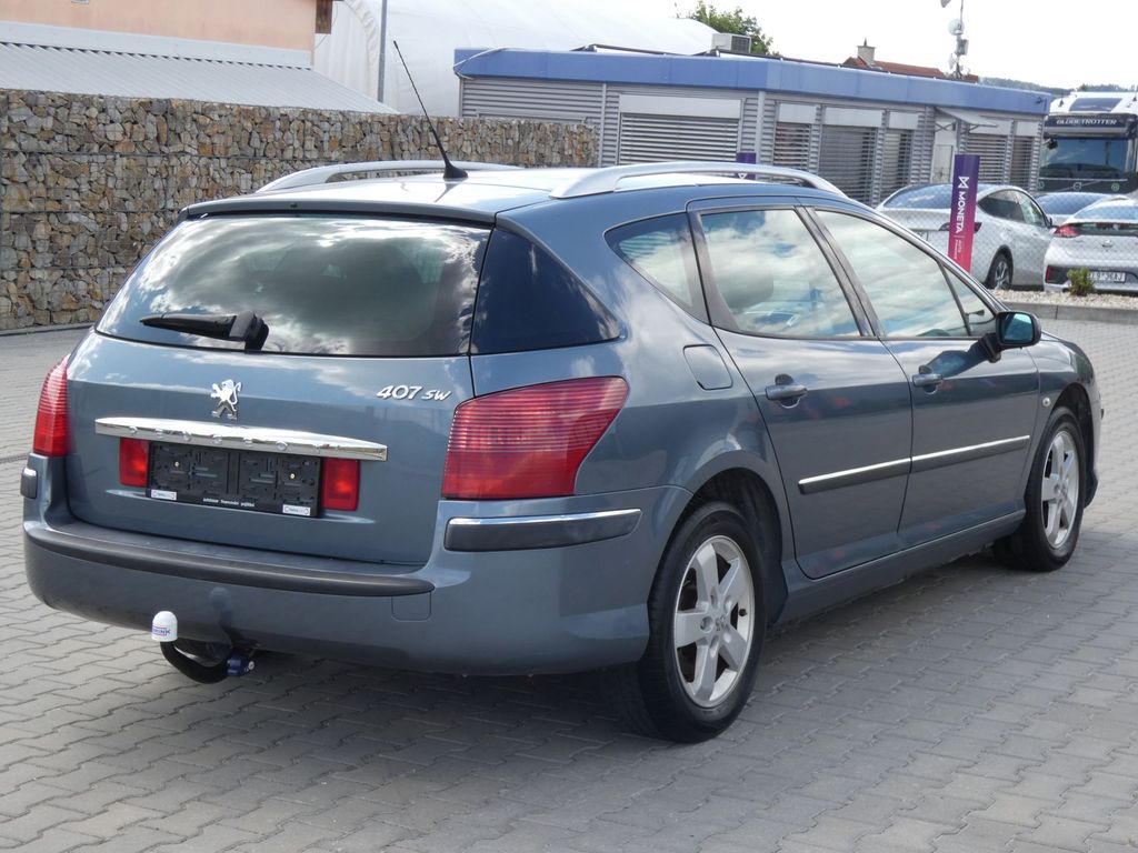 Peugeot 407