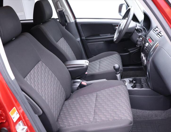 Suzuki SX4 12