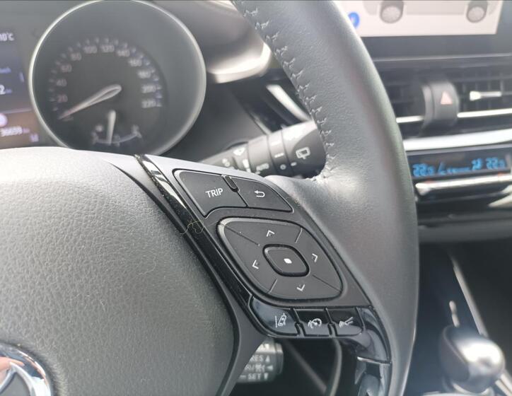 Toyota C-HR 14