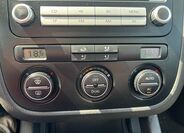 Volkswagen Golf 28