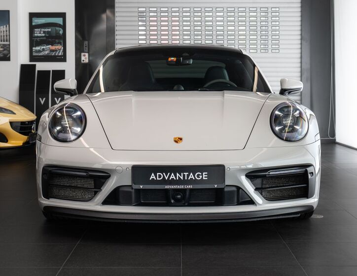 Porsche 911 2