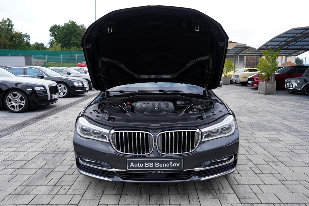 BMW Řada 7