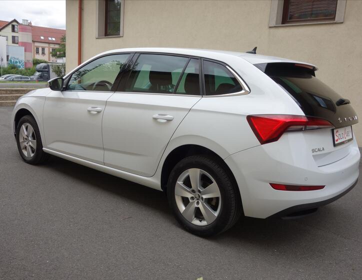 Škoda Scala 5