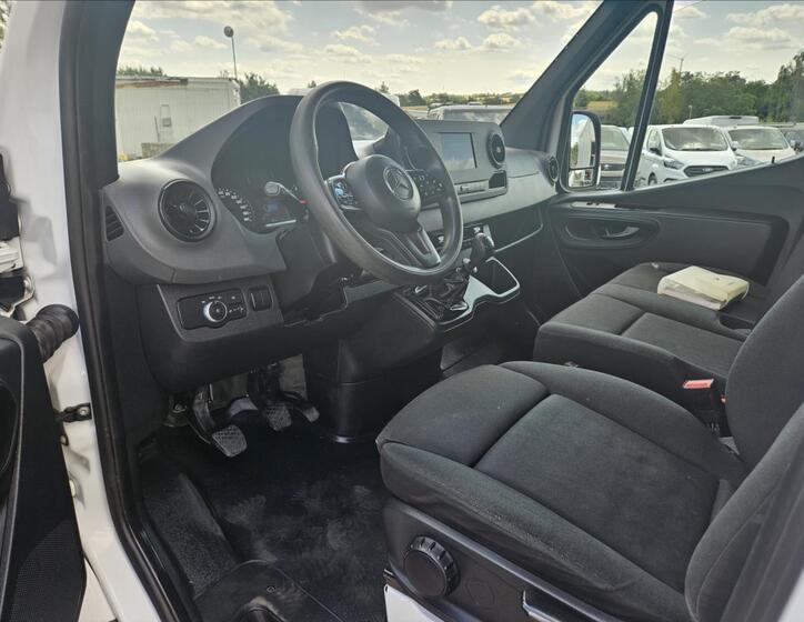 Mercedes-Benz Sprinter 6