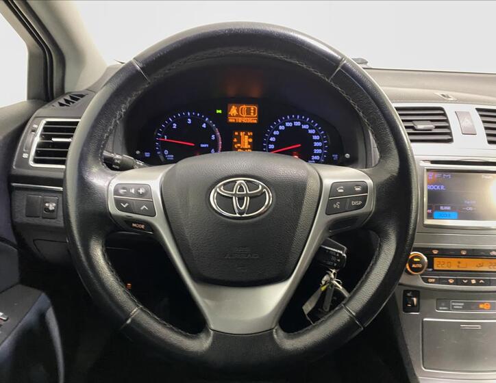 Toyota Avensis 10